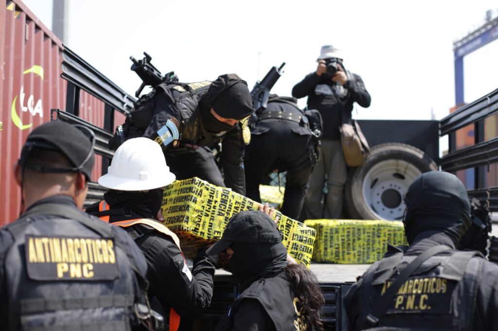 Avanza el control internacional sobre redes de narcotráfico 1 EE.UU. presenta informe de la Estrategia Internacional de Control ...