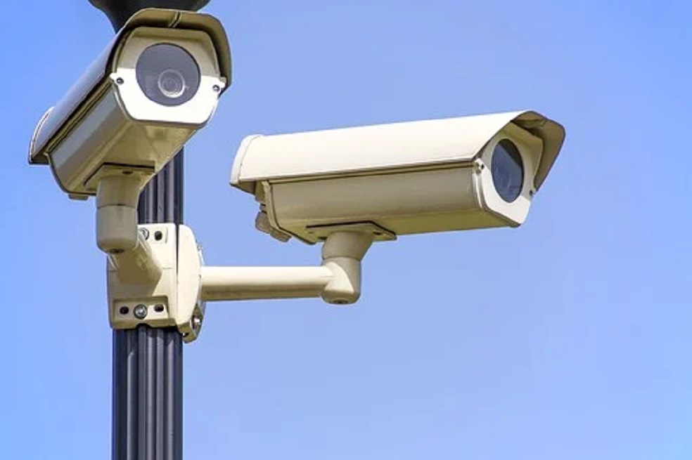 Cámaras de vigilancia ayudan a esclarecer hechos criminales 1 Cámaras de seguridad privadas ahora podrán ser usadas por la ...