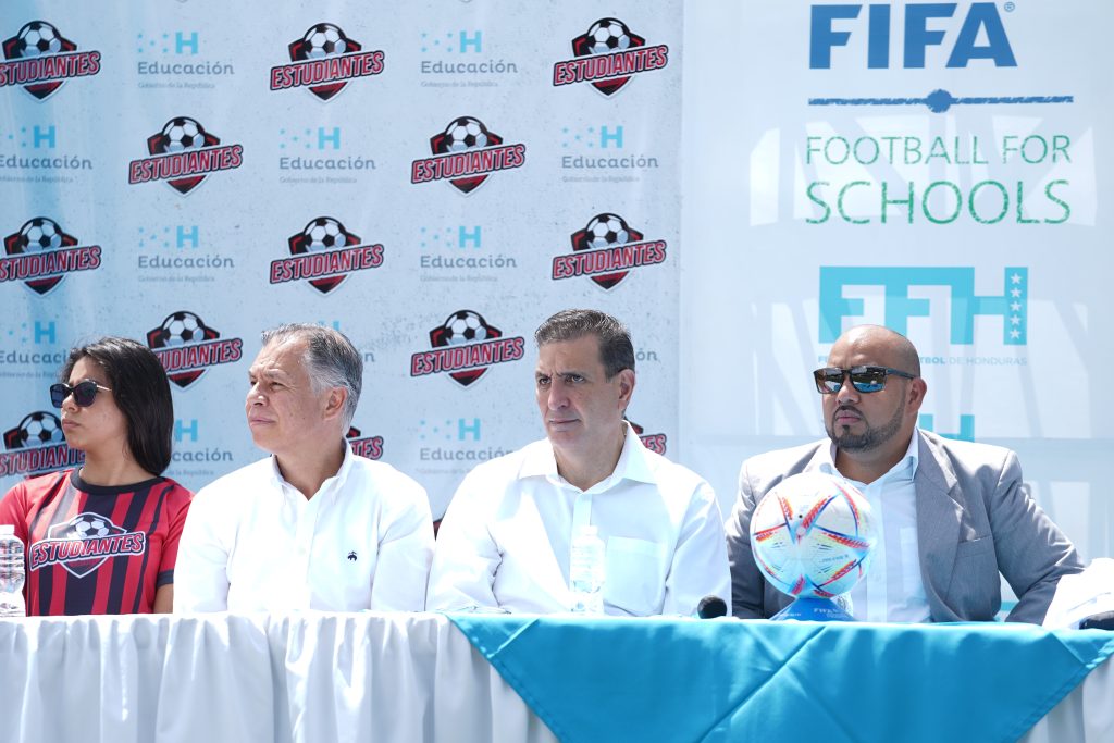 Federación de Fútbol de Honduras anuncia nuevos proyectos de formación 1 La FIFA anuncia un Programa de Desarrollo de Talentos en Honduras ...