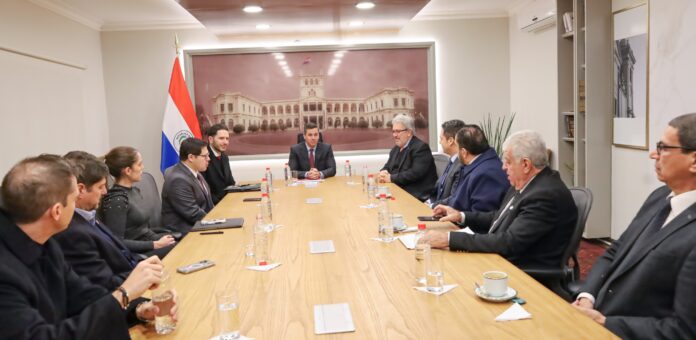 Gobierno lanza estrategia para dinamizar el comercio interno 1 Gobierno lanza nuevo régimen de turismo para dinamizar comercio y ...