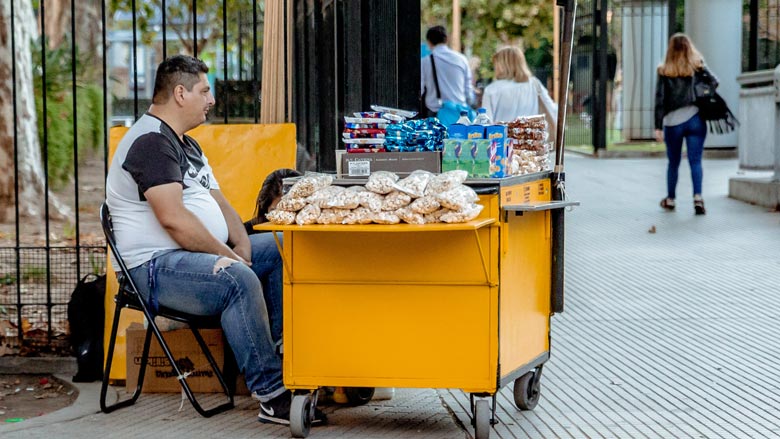 Informalidad laboral afecta la recuperación económica del país 1 La informalidad generalizada puede retrasar la recuperación de la ...