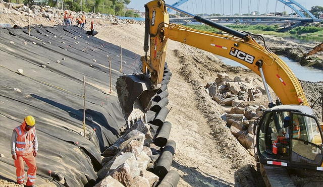 Piden agilizar obras de infraestructura inconclusas en el país 1 El desafío del sector construcción en un país que busca cerrar ...