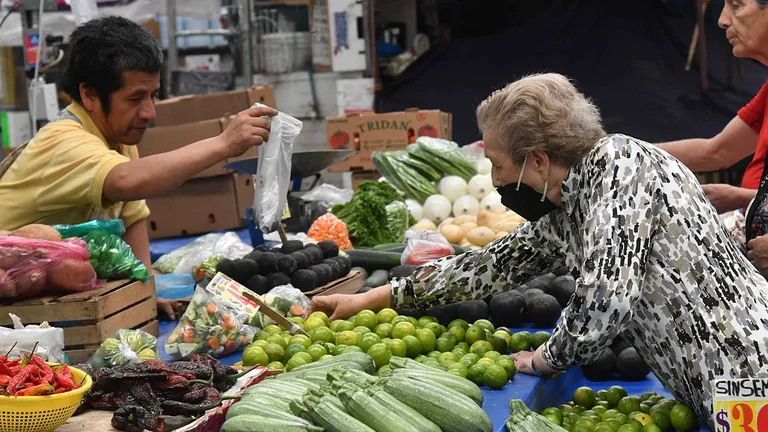Suben precios de la canasta básica en zonas urbanas 1 Sube precio de la canasta básica: Un golpe al bolsillo de las ...